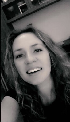Nina zoekt een Kamer / Studio in Groningen
