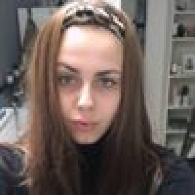 Anna Hiemstra zoekt een Kamer / Appartement / Studio / Woonboot in Groningen