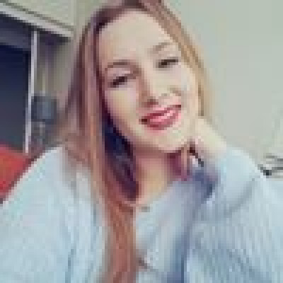 Carly  zoekt een Huurwoning / Appartement / Studio / Woonboot in Groningen