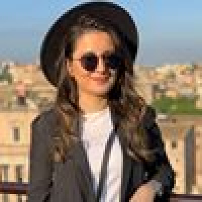 Melike  zoekt een Huurwoning / Kamer / Appartement / Studio / Woonboot in Groningen