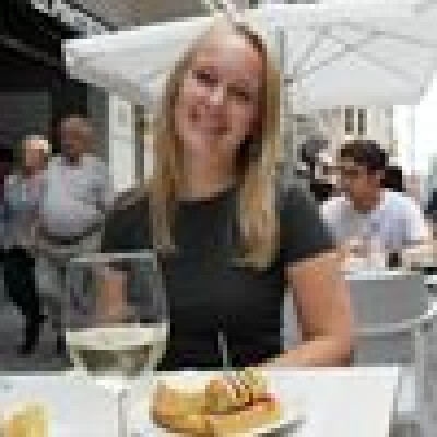 Stella  is looking for a Rental Property / Apartment / Studio / HouseBoat in Groningen