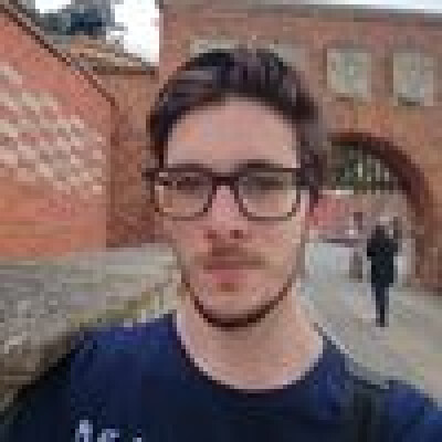 Bas  zoekt een Huurwoning / Kamer / Appartement / Studio / Woonboot in Groningen