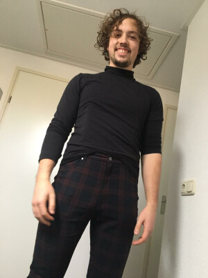 David zoekt een Kamer / Studio / Woonboot in Groningen