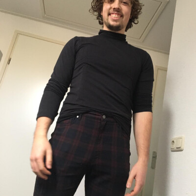 David zoekt een Kamer / Studio / Woonboot in Groningen