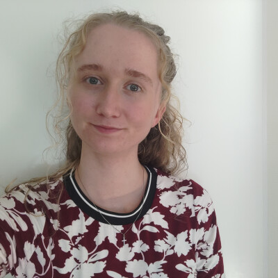 Joëlle zoekt een Kamer / Appartement / Studio / Woonboot in Groningen