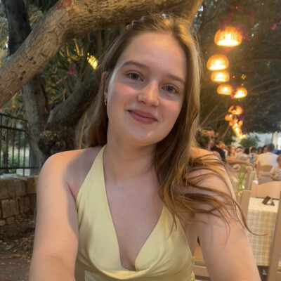 Isabella is looking for a HouseBoat in Groningen