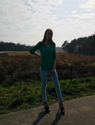 iris zoekt een Huurwoning / Kamer / Appartement / Studio in Groningen