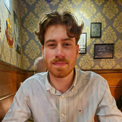 Julian zoekt een Huurwoning / Kamer in Groningen